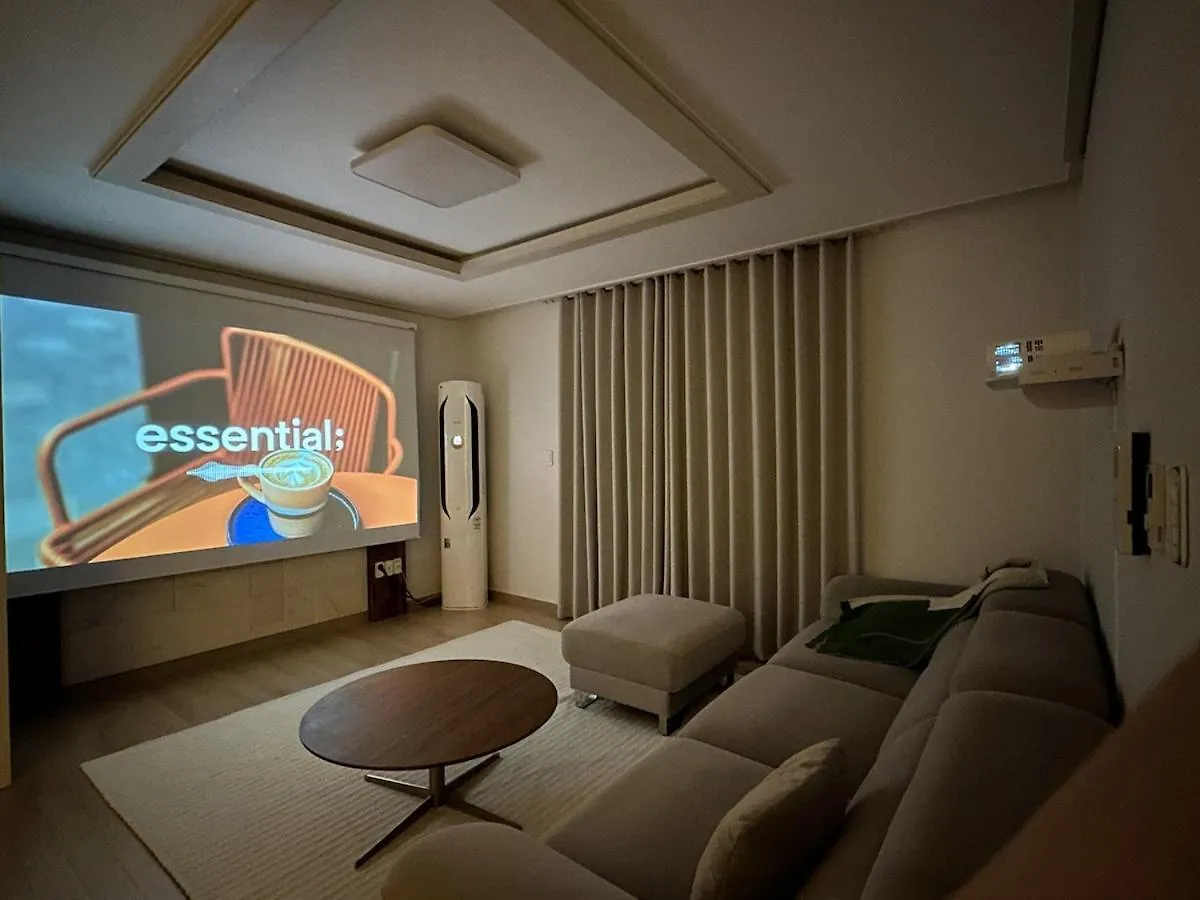 아파트 Humming Stay, Incheon Airport 10 Min, Unseo Stn, Projector