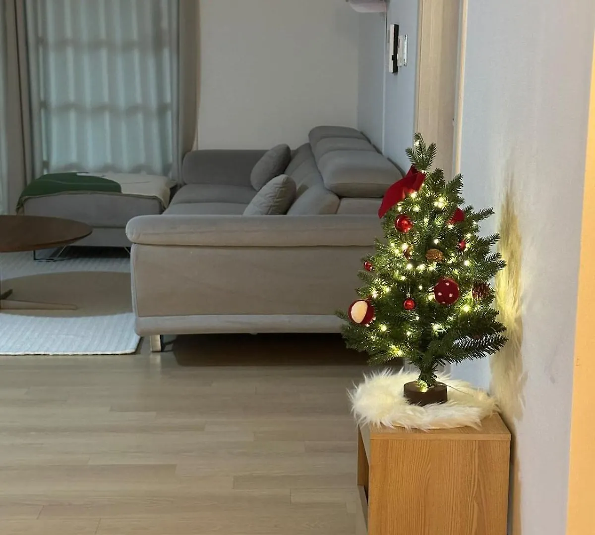 Humming Stay, Incheon Airport 10 Min, Unseo Stn, Projector Apartment